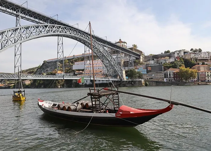 Apartment Flh Traditional *